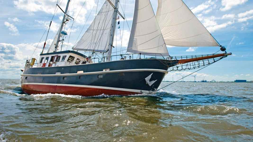 "Homecoming VII": A cutter for the journey of a lifetime