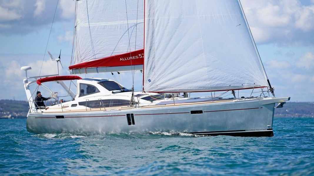 Allures 52: Wunschboot ganz ohne Allüren