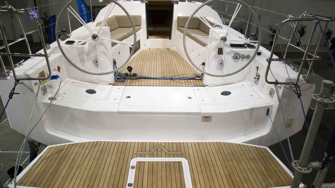 Aggiornamento modelli: Hanseboot presenta il modello II: Azuree 33C