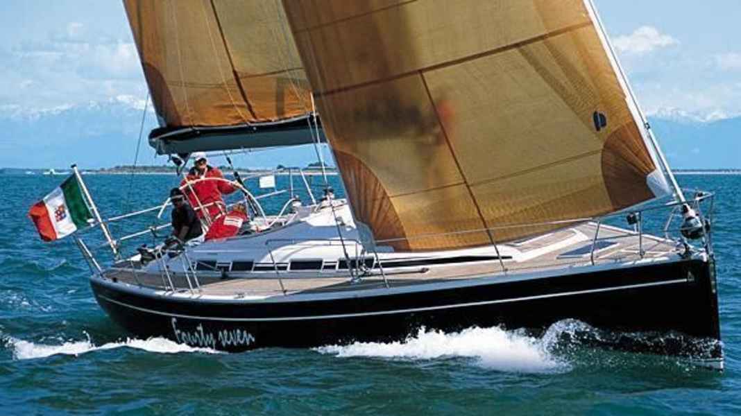 T&T - News: Exclusive test Dehler 47