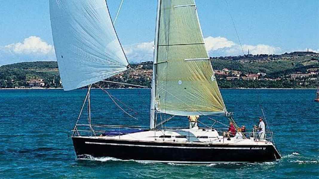 T&T - News: Exclusive test of the new Elan