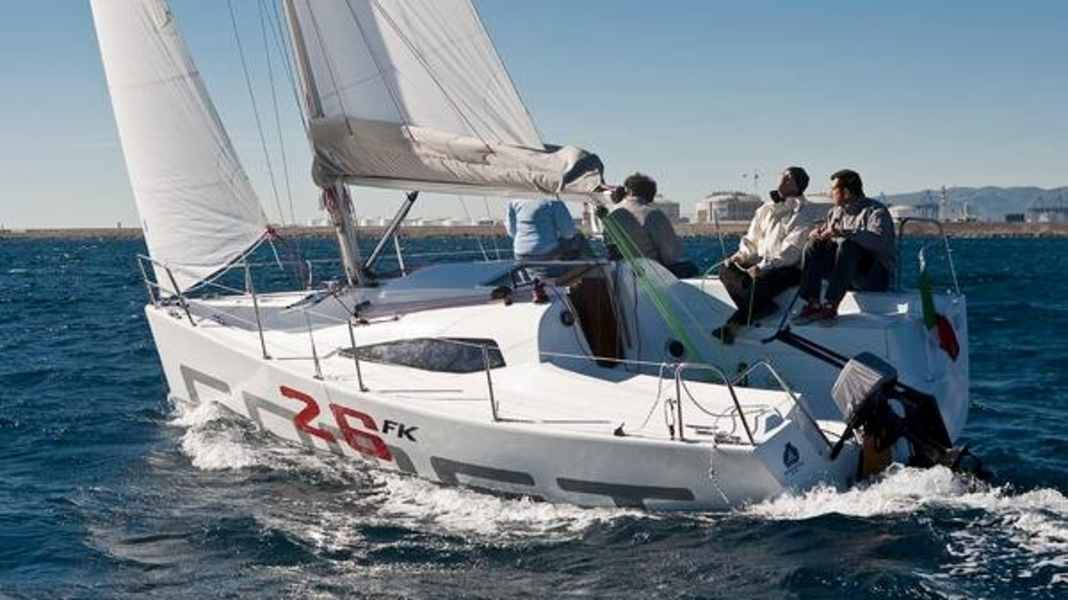 Comar Yachts: una piccola scatola cool