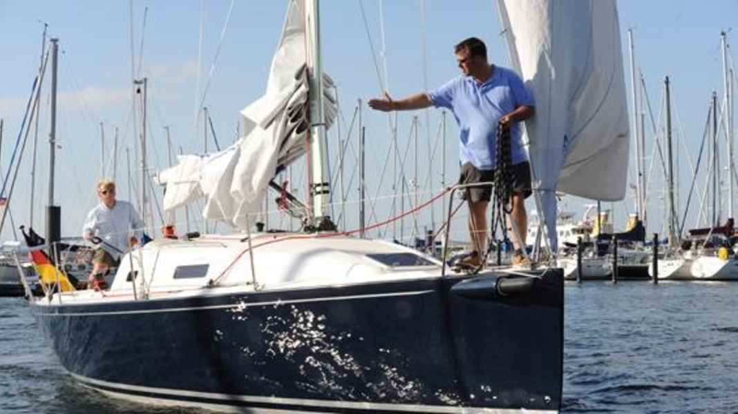 Manoeuvre: Mooring under sail