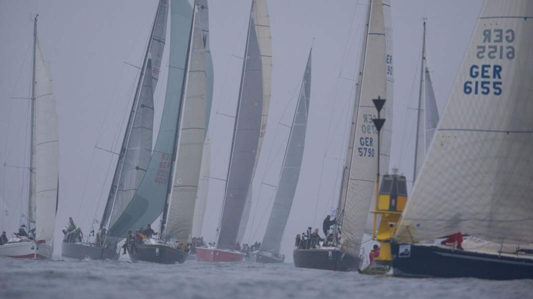 North Sea Week: Light wind round in the sea mist