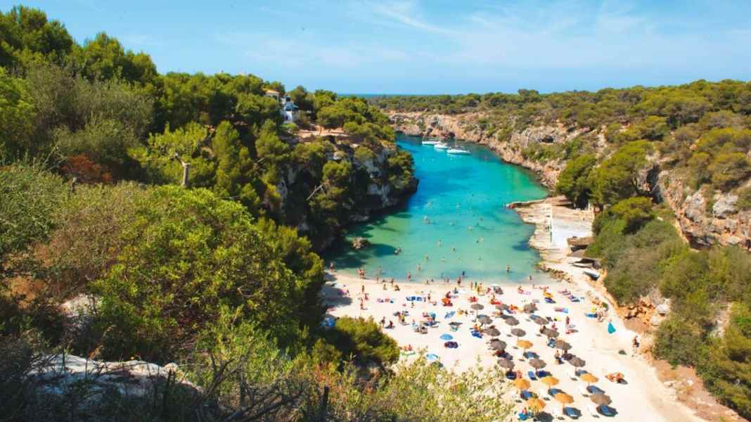 Charter: Wintersegeln auf Mallorca