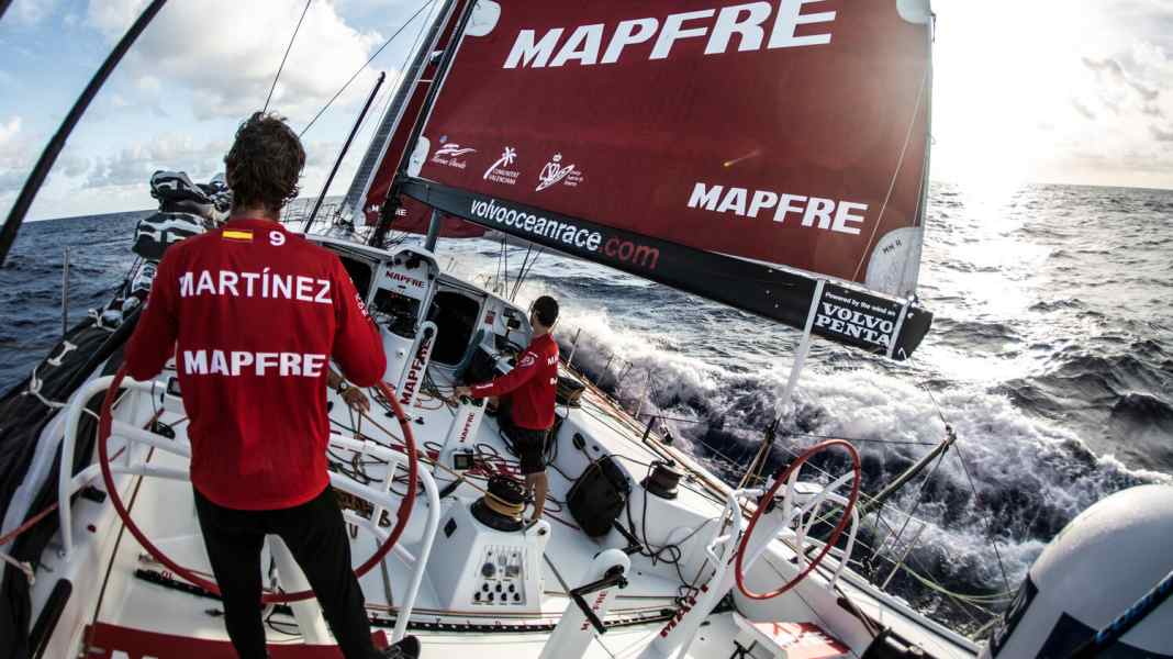 Volvo Ocean Race: Positionspoker auf Kurs Kapstadt