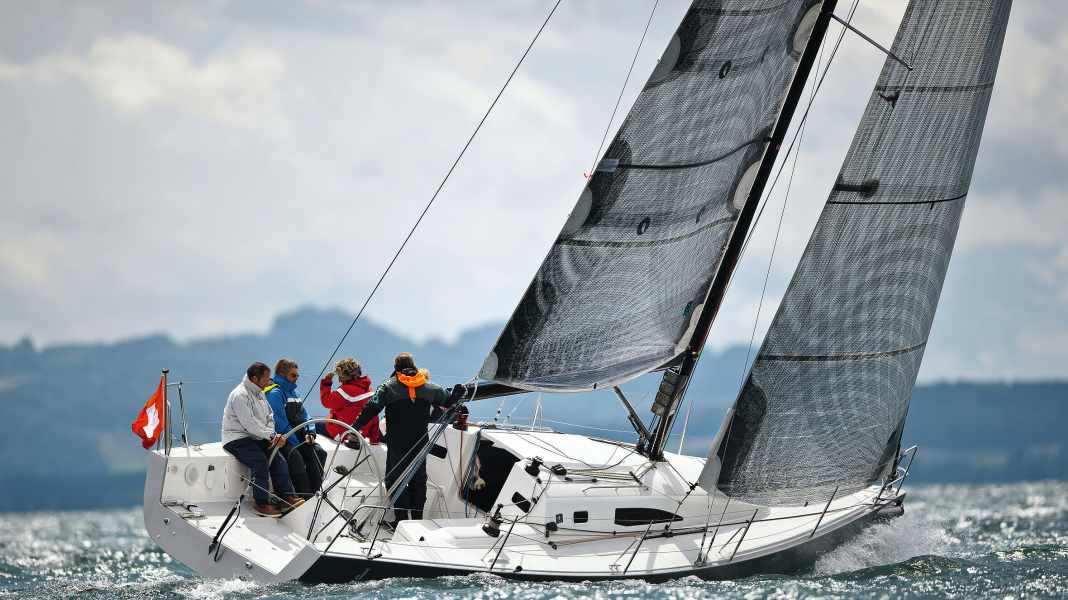 J 11 SH: Slimmed-down version for soloists