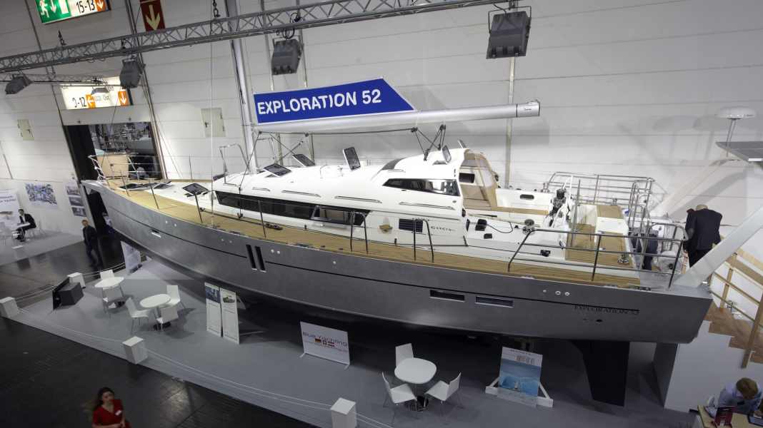 Yacht d'eau bleue : premières du boot IX : Garcia Exploration