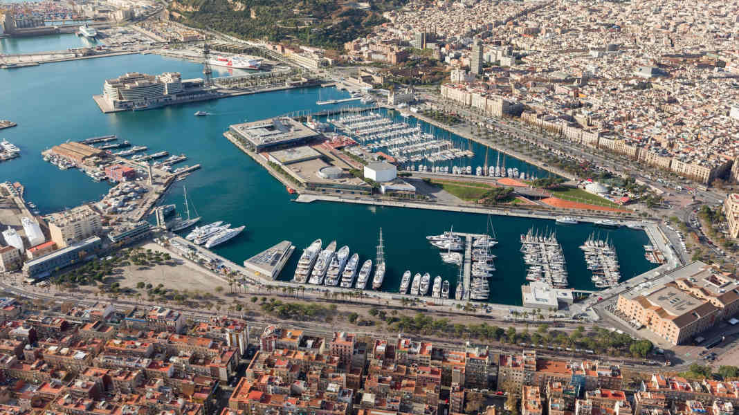 Spain: More berths in Barcelona