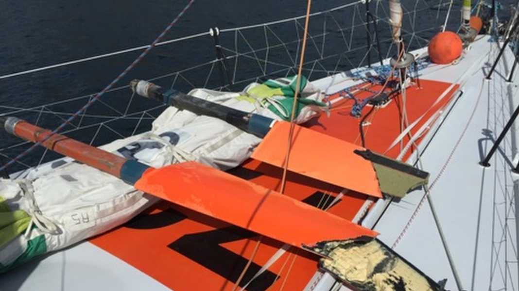 Vendée Globe : Réparations : Ecoute qui frappe ...