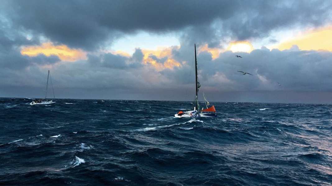 Bonne conduite en mer : remorquage partie II : remorquage parallèle, coûts, signaux manuels