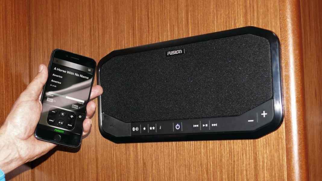 Elektronik: Entertainment: Radio von Fusion im Bordeinsatz