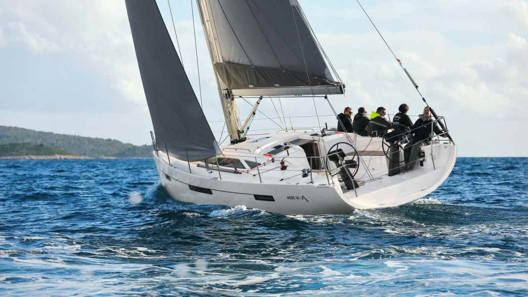 Prova dello yacht: More 40: cruiser dalle prestazioni intelligenti dalla Croazia