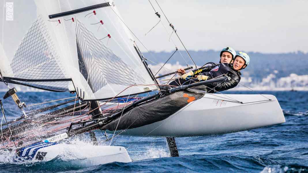 Vela olimpica: Kohlhoff/Stuhlemmer sconvolgono la concorrenza con due vittorie di giornata