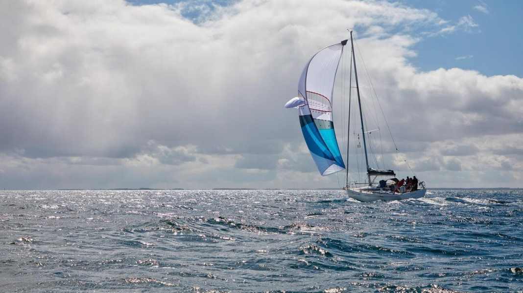 Segel: Raumwind-Antrieb: mehr Speed und Komfort durch Flügelsegel