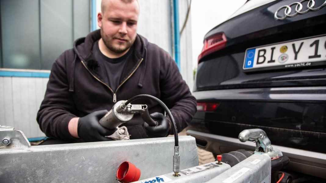 Spécial remorques : Entretien - comment maintenir la remorque à bateau en bonne forme technique