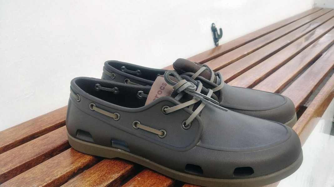 Personal equipment: Plastic sandal in board shoe look