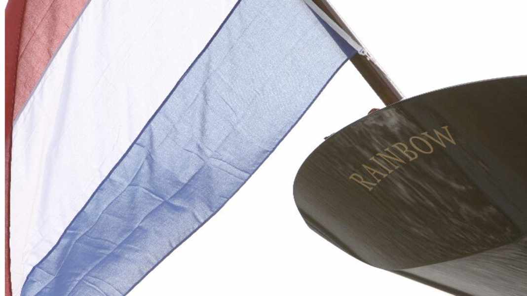 J-Class: Replica of the J-Class "Rainbow" sails