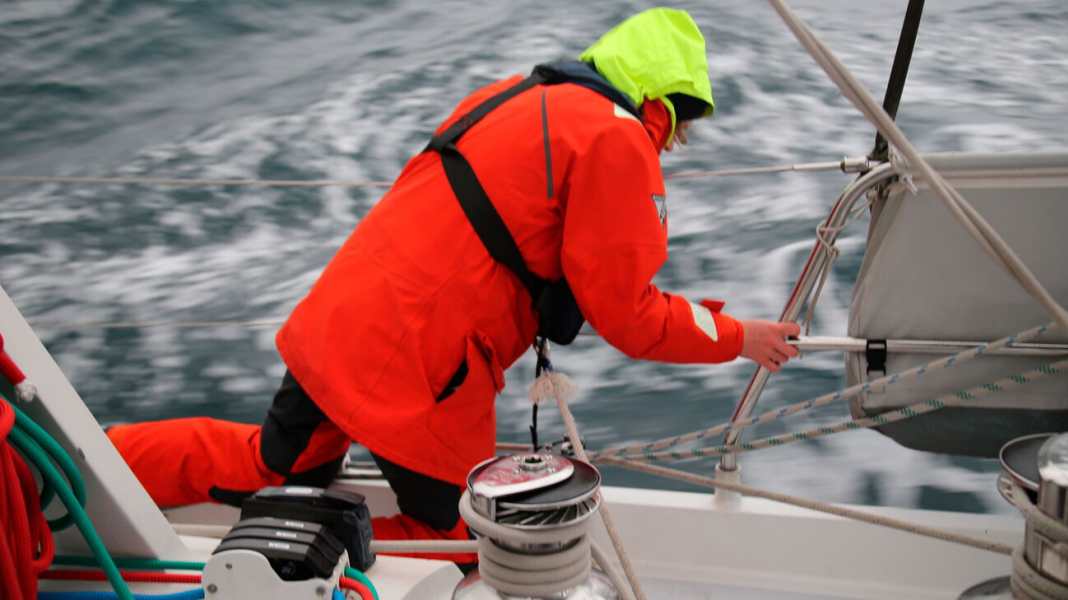Study on seasickness: Seasick at sea and on land? Sailor researches vitamin C