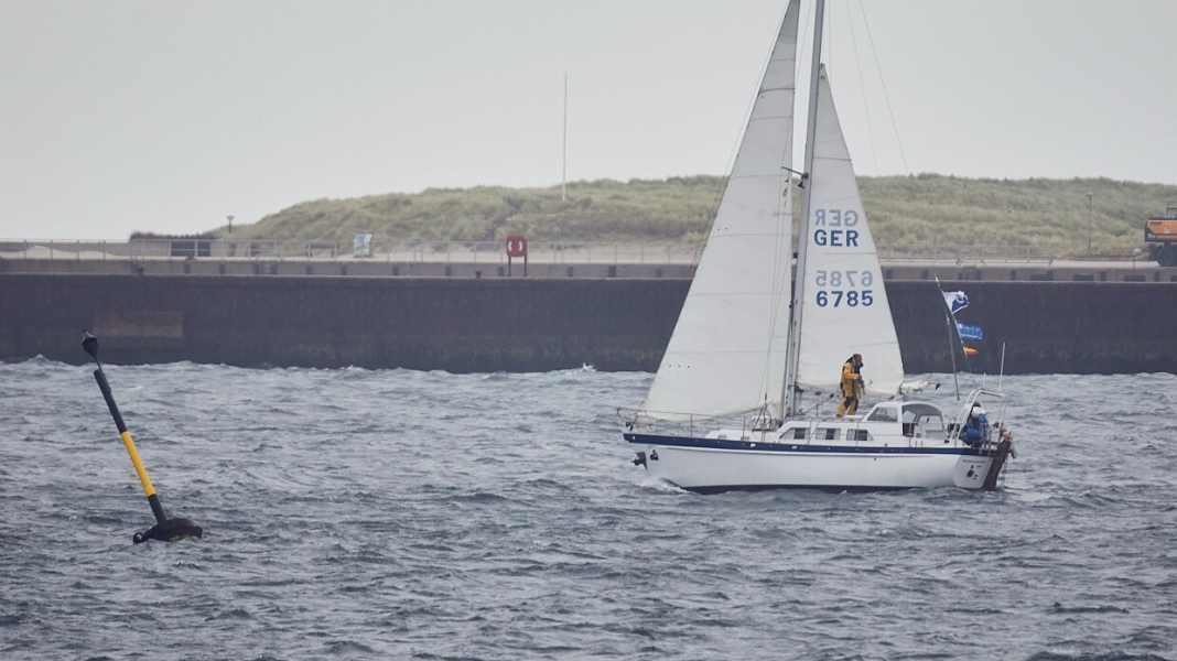 100 ans de la Semaine de la Mer du Nord : Pantaenius Rund Skagen lancé! : Deux héros de Hallig maîtrisent le "Helgoländer Acht" tempétueux
