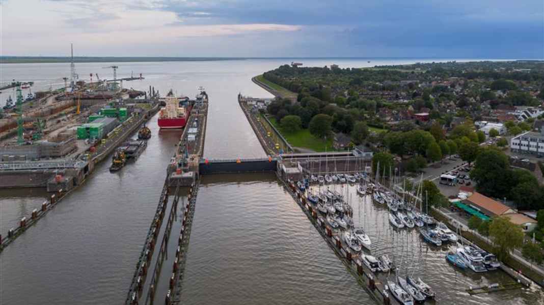 Nord-Ostsee-Kanal: Sperrung der Liegestelle in Brunsbüttel