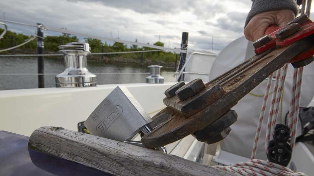 Diebstahl-Saison läuft an: Sieben Bootsmotoren an der Kleinen Müritz gestohlen