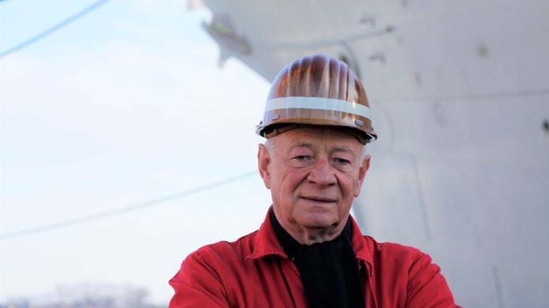 Honour: Joachim Kaiser awarded the Federal Cross of Merit