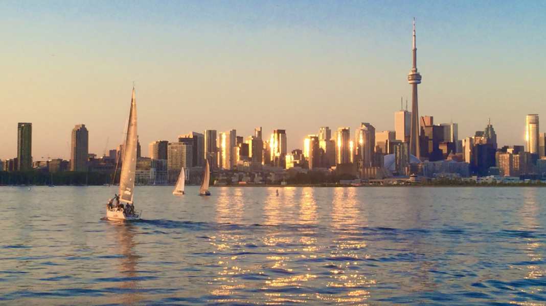 Canada: la regata evita le acque statunitensi a causa di Donald Trump