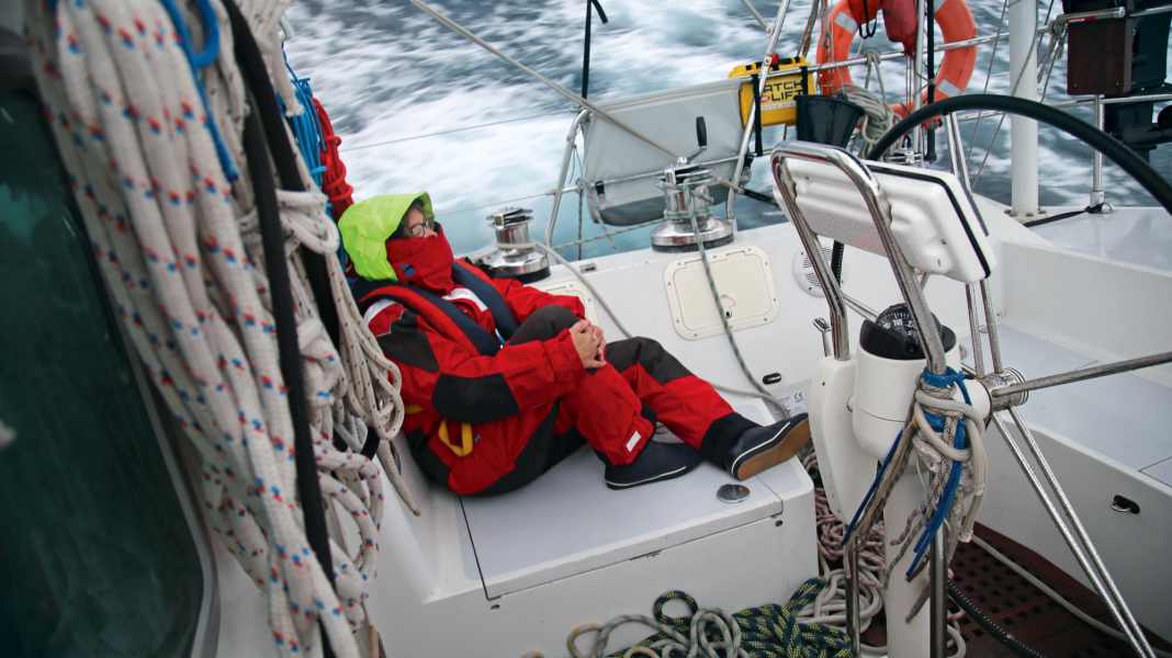 Lifehacks: The best reader tips for sitting well on board