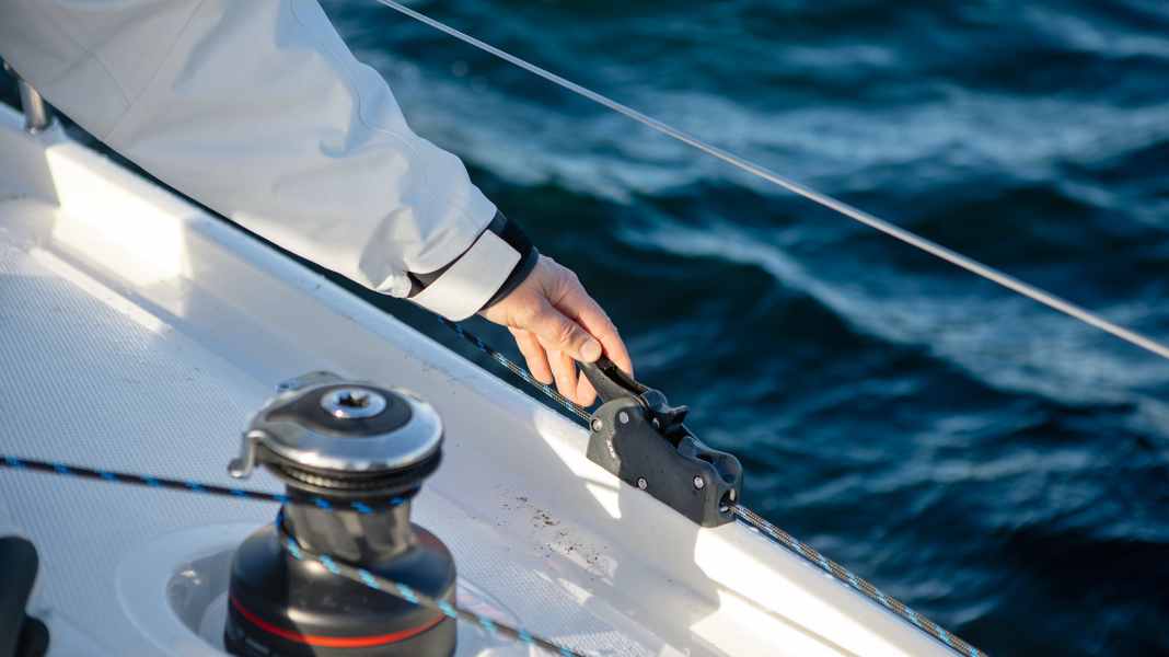 Seamanship: Setting and recovering the furling genoa correctly