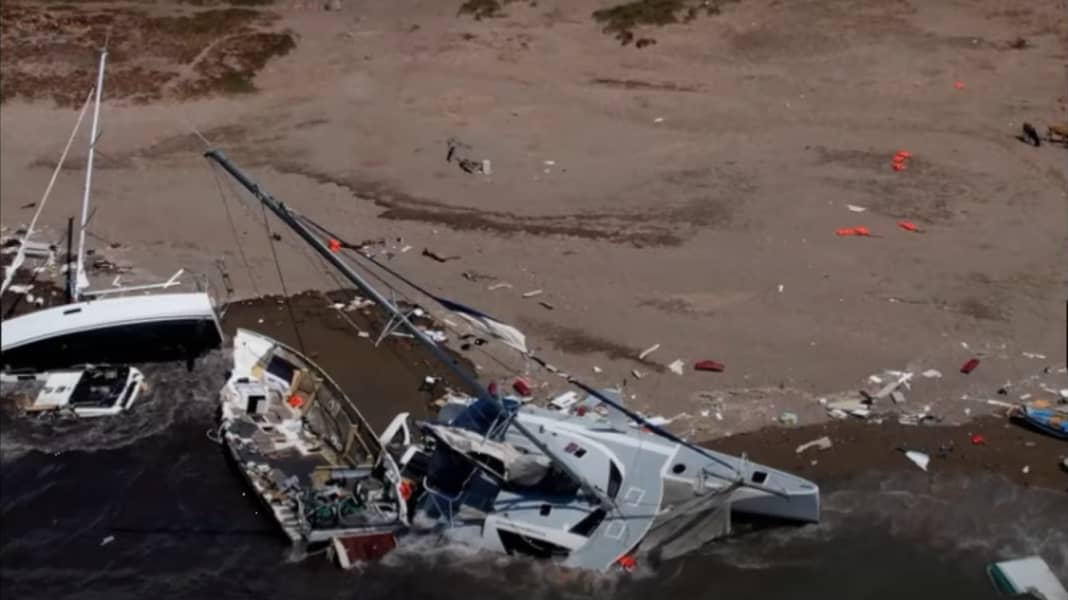 Storms: Severe storm over Corsica destroys yachts