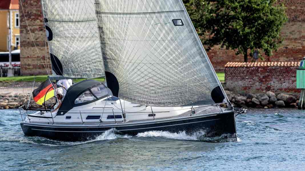 Hanse 370: Hanses Hammer mit Potenzial zum GFK-Klassiker im Gebrauchtboot-Test