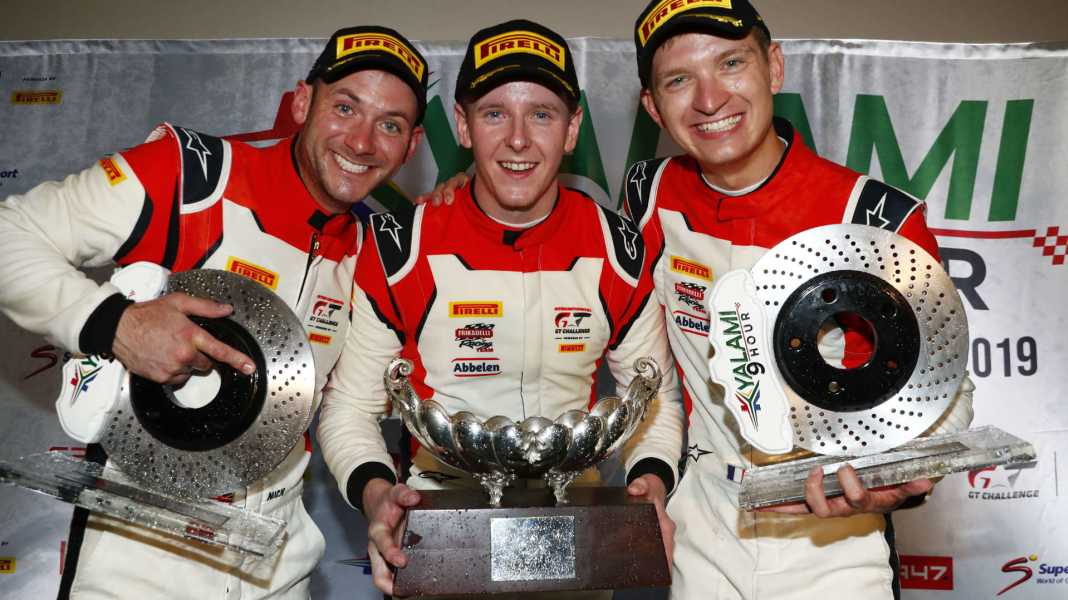 Intercontinental GT Challenge: Porsche dominiert den Abschluss: Erfolg auf den letzten Metern