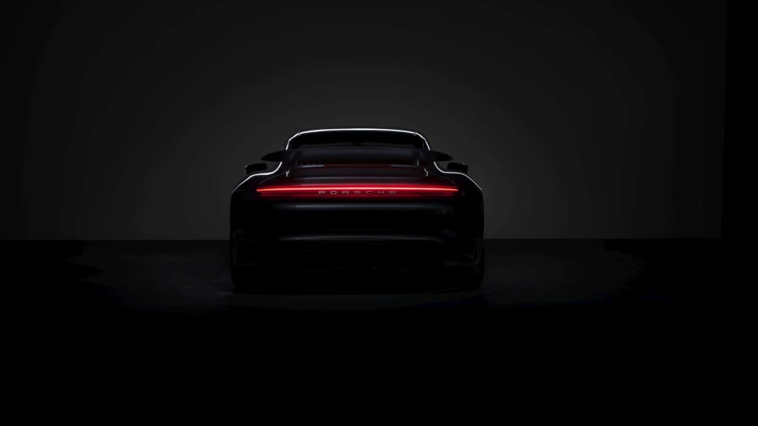 911 Turbo debütiert online