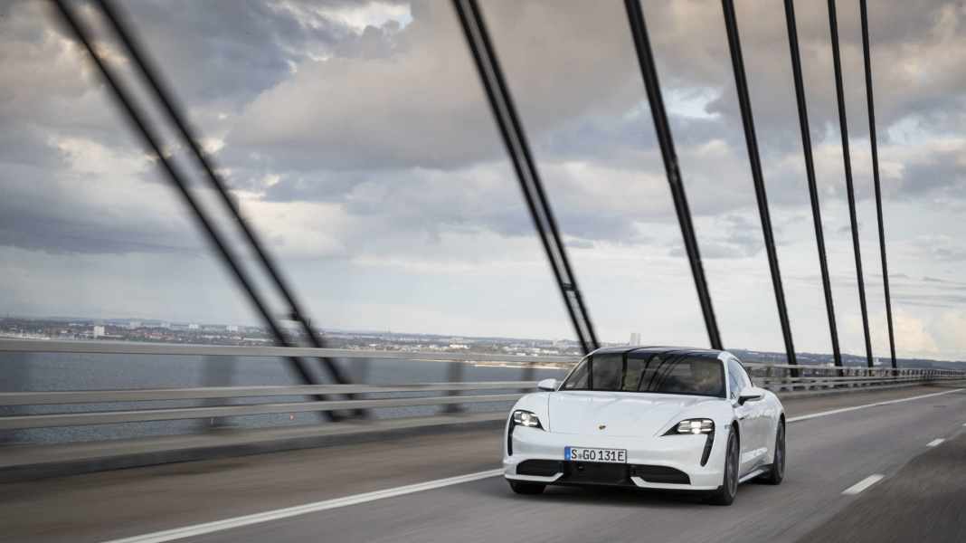 Taycan Turbo + Turbo S: Porsche reloaded