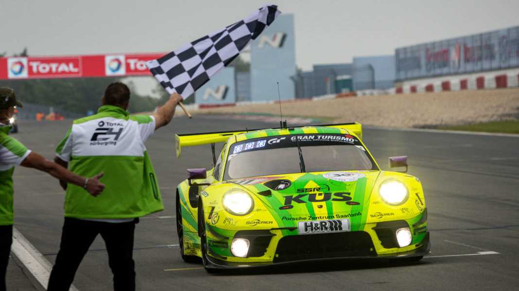 Porsche 911 GT3 R siegt beim 24-Stunden-Rennen: Manthey-Triumph zum Jubiläum