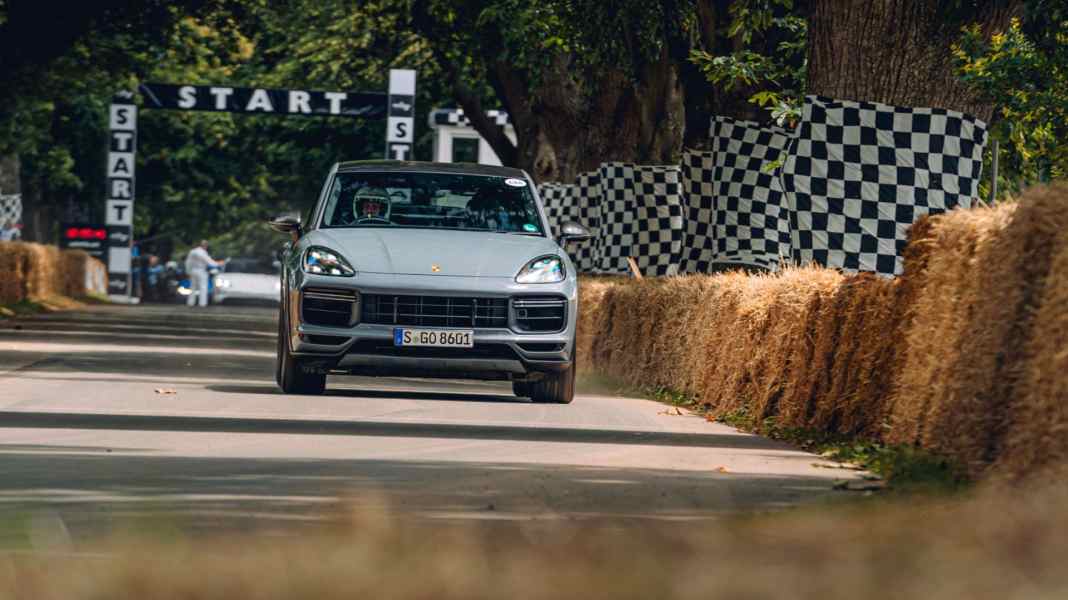 Fulminantes Debut beim Goodwood Festival of Speed: Cayenne Turbo GT