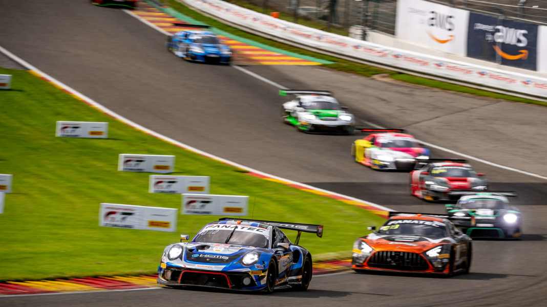 24-Stunden-Rennen Spa-Francorchamps 2021: Platz 5 und 12 für KCMG