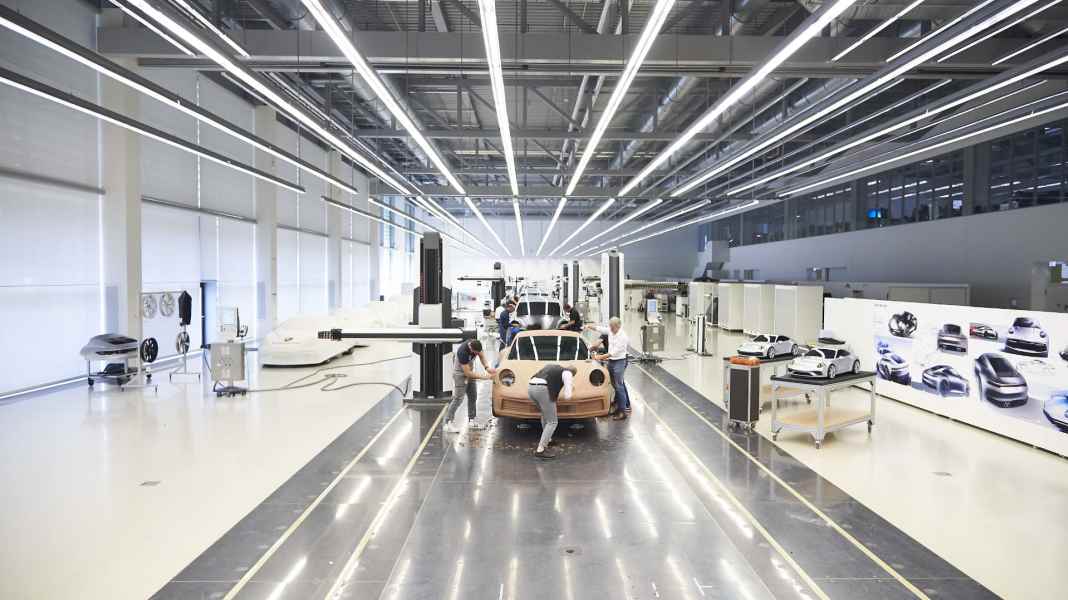 Der hybride Designprozess bei Style Porsche: Analoge und digitale Methoden