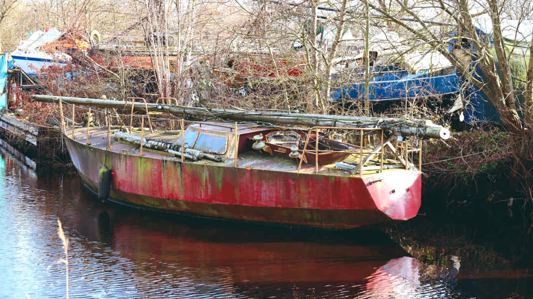 Scrap boats: How other countries deal with dead boats