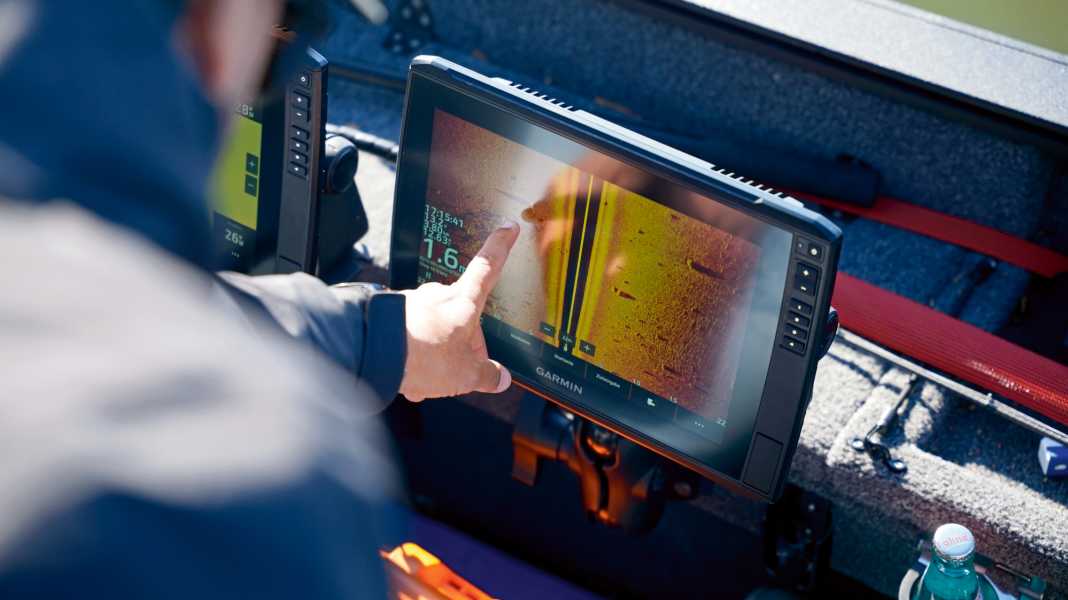 Fishing: How to keep an eye on everything beneath the keel