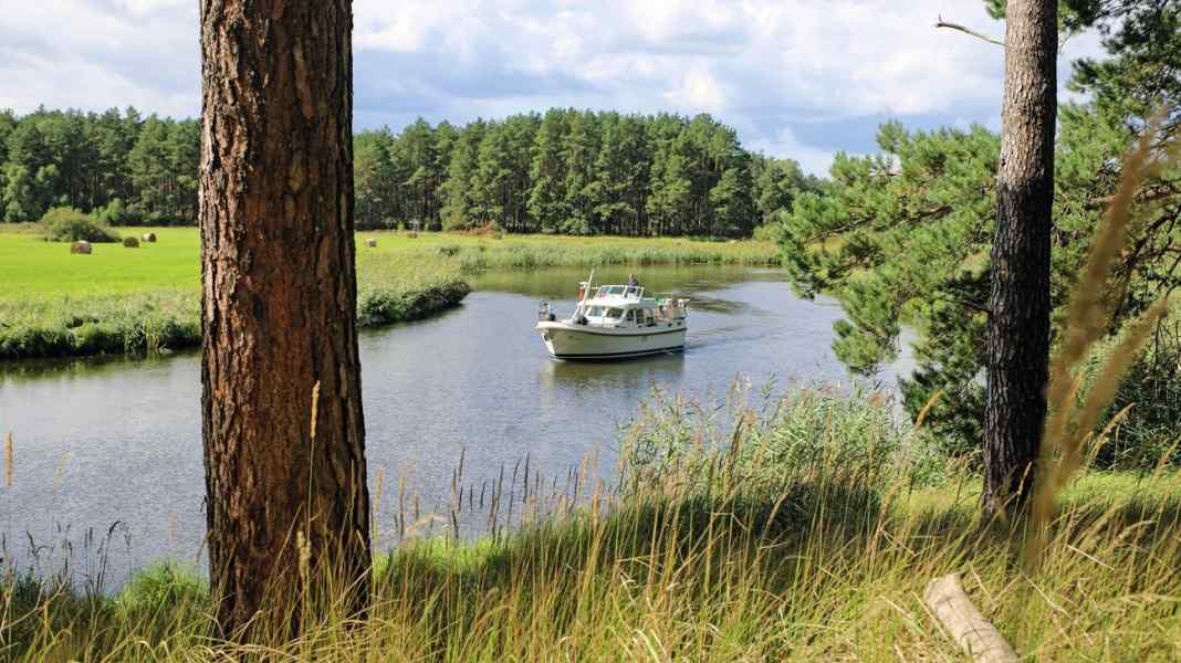 Mecklenburg: Kleinseenplatte - less draught due to lack of water