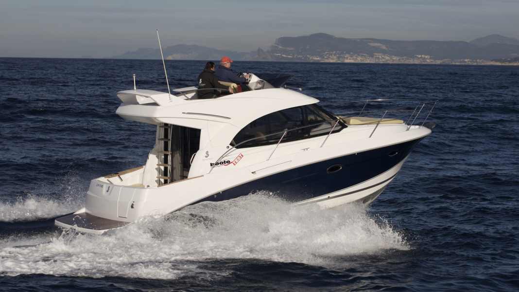 Bénetéau Antares 32