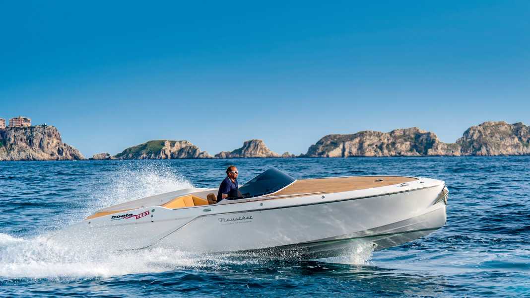 Test: Frauscher 858 Fantom - Fesches Alpenmädel
