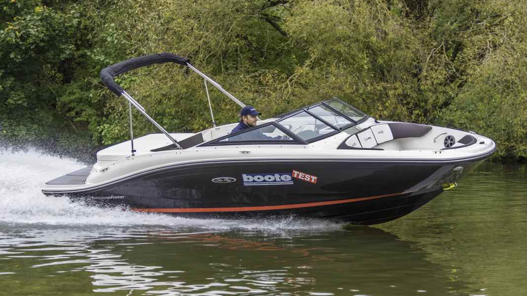 Sporty: Sea Ray 190 SPXE