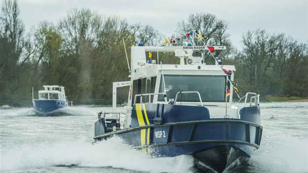 Crime: Schiffe durchbrechen Polizeisperre auf dem Rhein