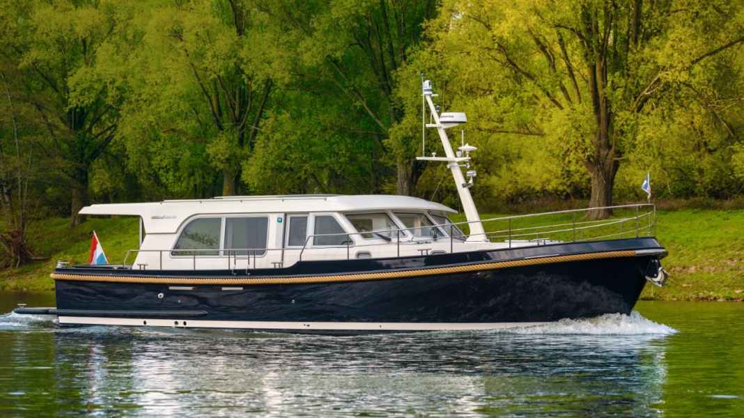 Test: Traveller - Linssen Grand Sturdy 500 Sedan Variodeck