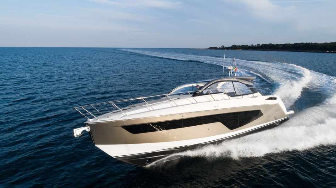 Test: Azimut Atlantis 51 - Glanz und Gloria