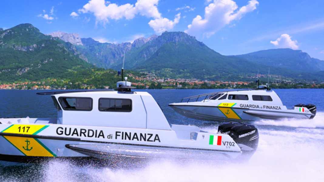 On the hunt for smugglers with speedboats
