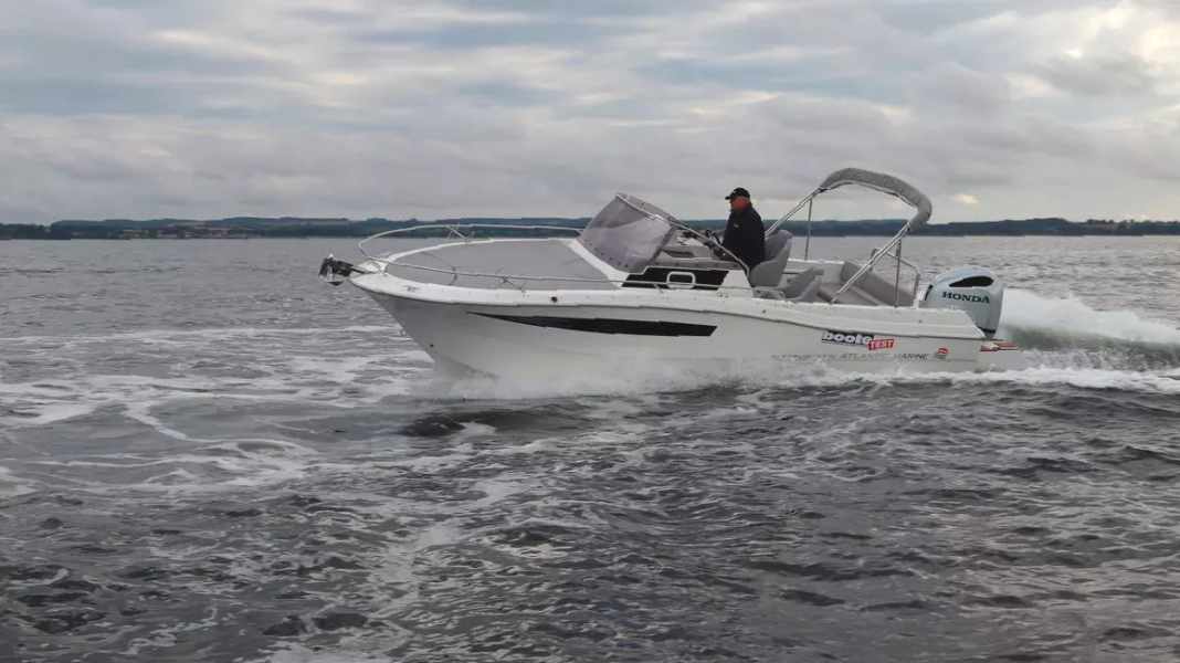 Daycruiser: Atlantic Marine Sun Cruiser 730 im Test